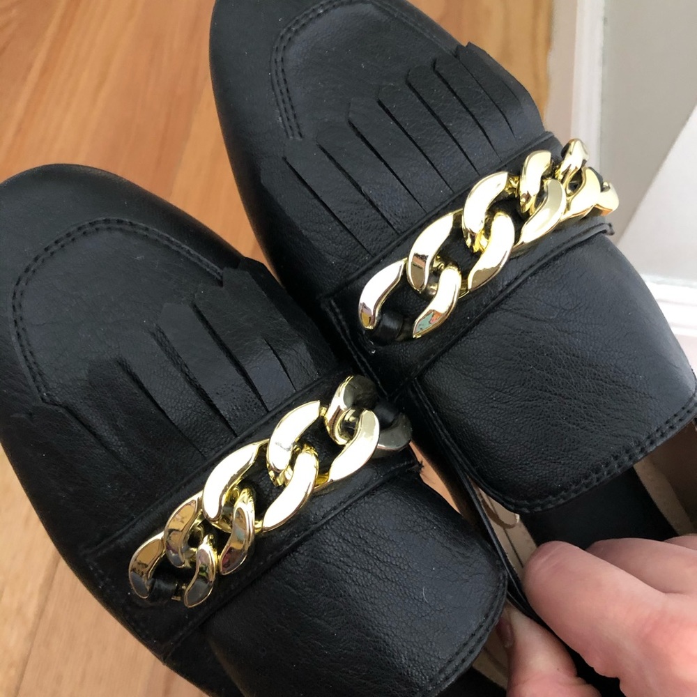 Shoes - Picture 3 of 4